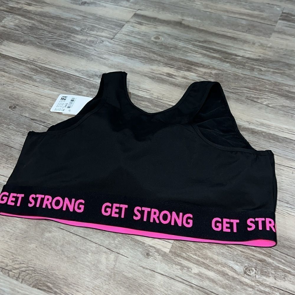 Get strong sports bra - Picture 2 of 3